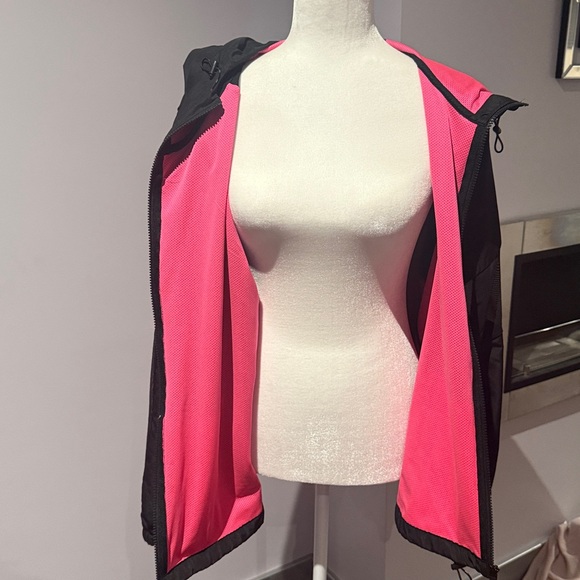 Victoria's Secret PINK windbreaker size m/L - Picture 9 of 11